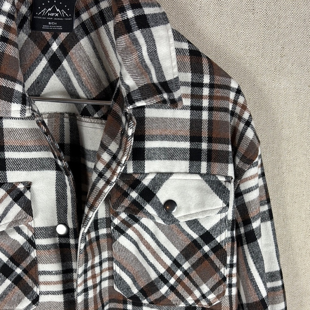 HFX > Plaid Shacket Small - Picture 4 of 10
